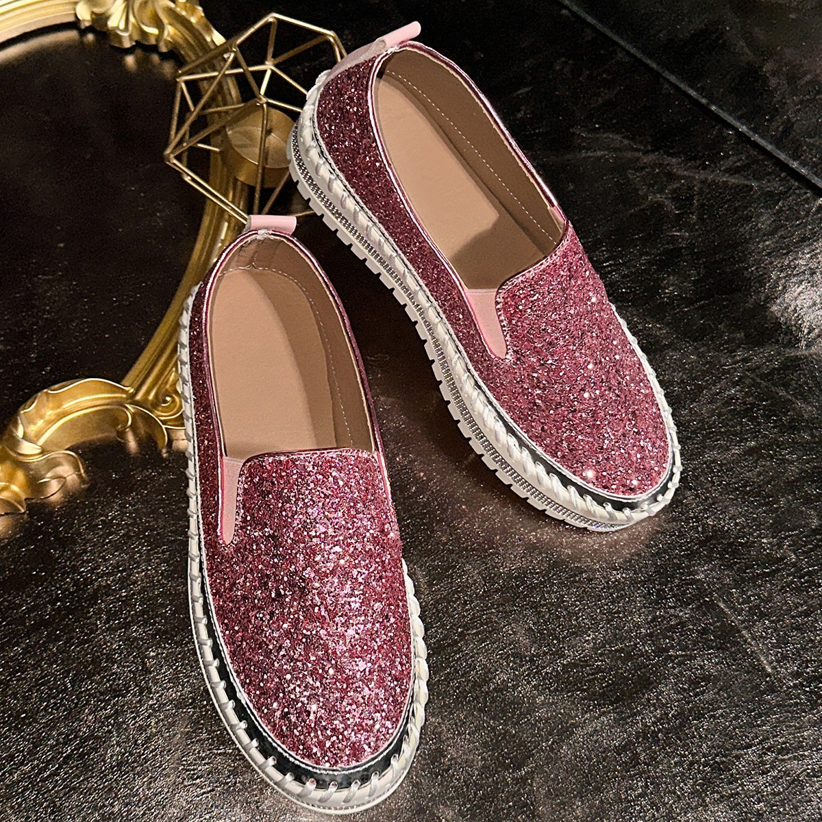 Women's Casual Slip-On Shoes - Effortless Comfort for All-Day Wear